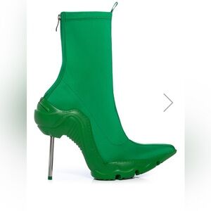 AZALEA WANG WILBER BOOTIE WITH STRETCH NEOPRENE IN GREEN